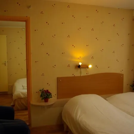 Otel Neerlandia 2*