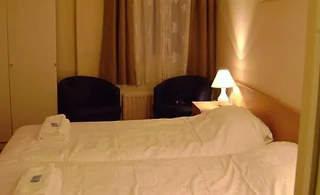 Otel Neerlandia